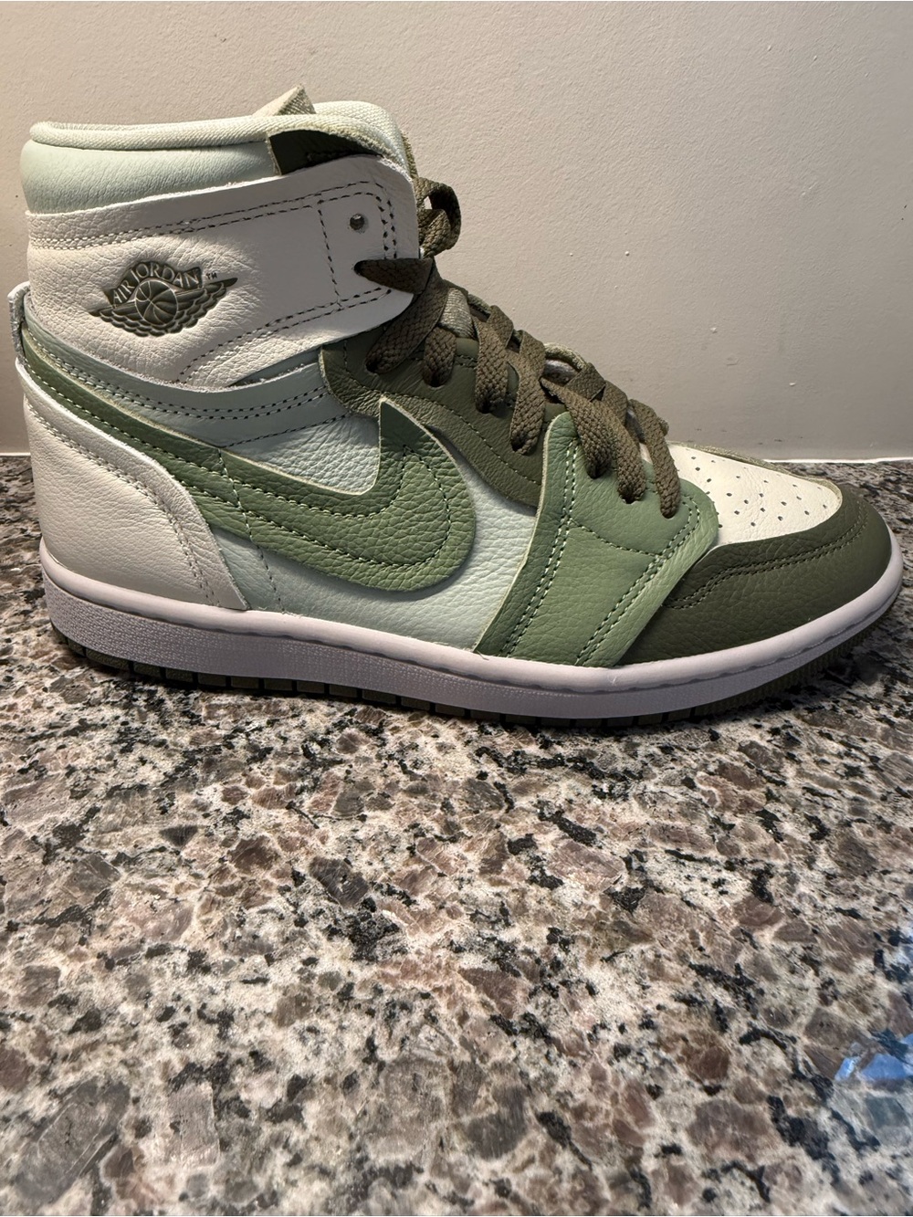 Nike Jordan 1 high method of make medium olive green sneakers 8.5
